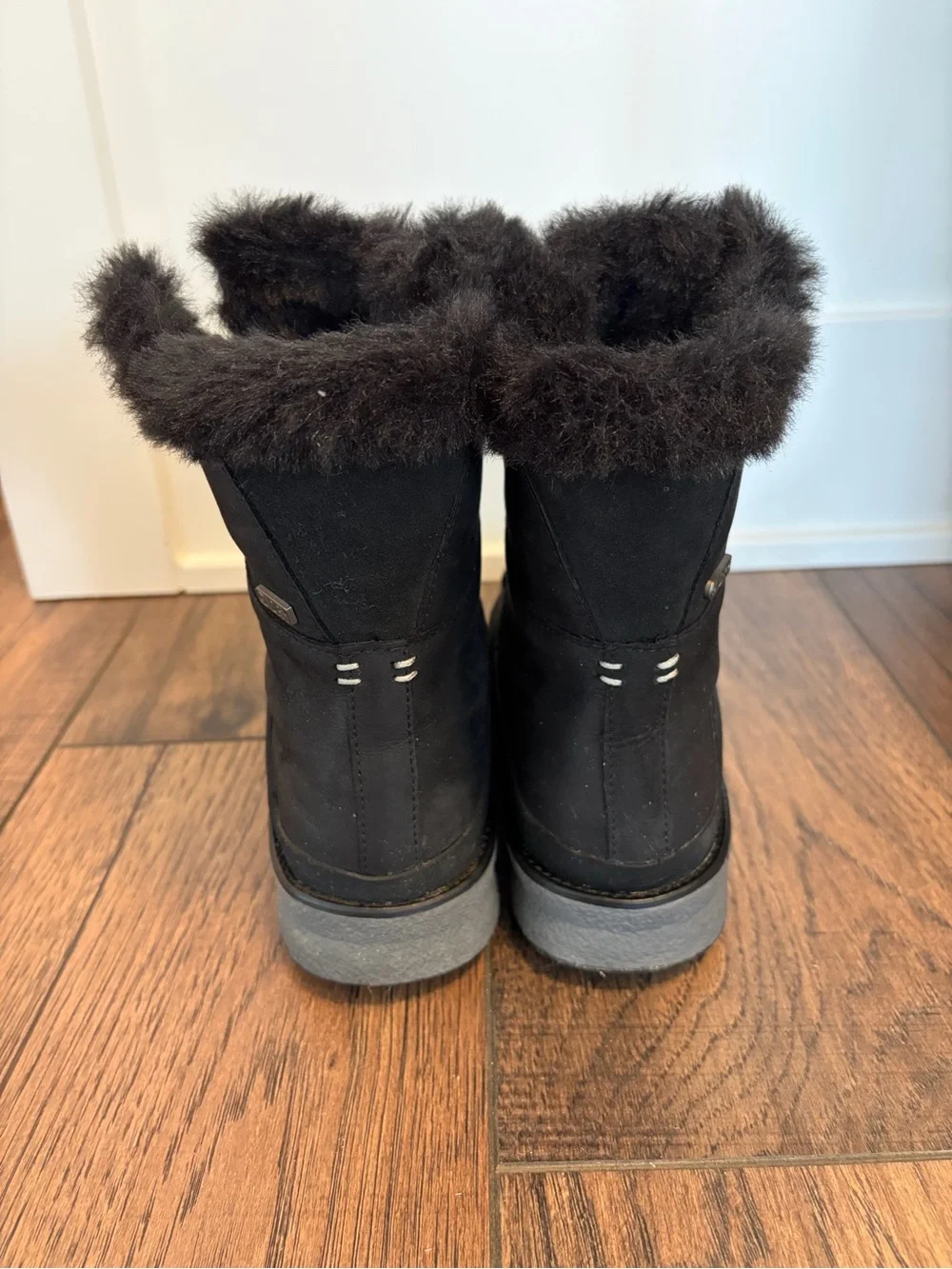 Merrell Women’s Black Lace-Up Faux Fur Winter Boots